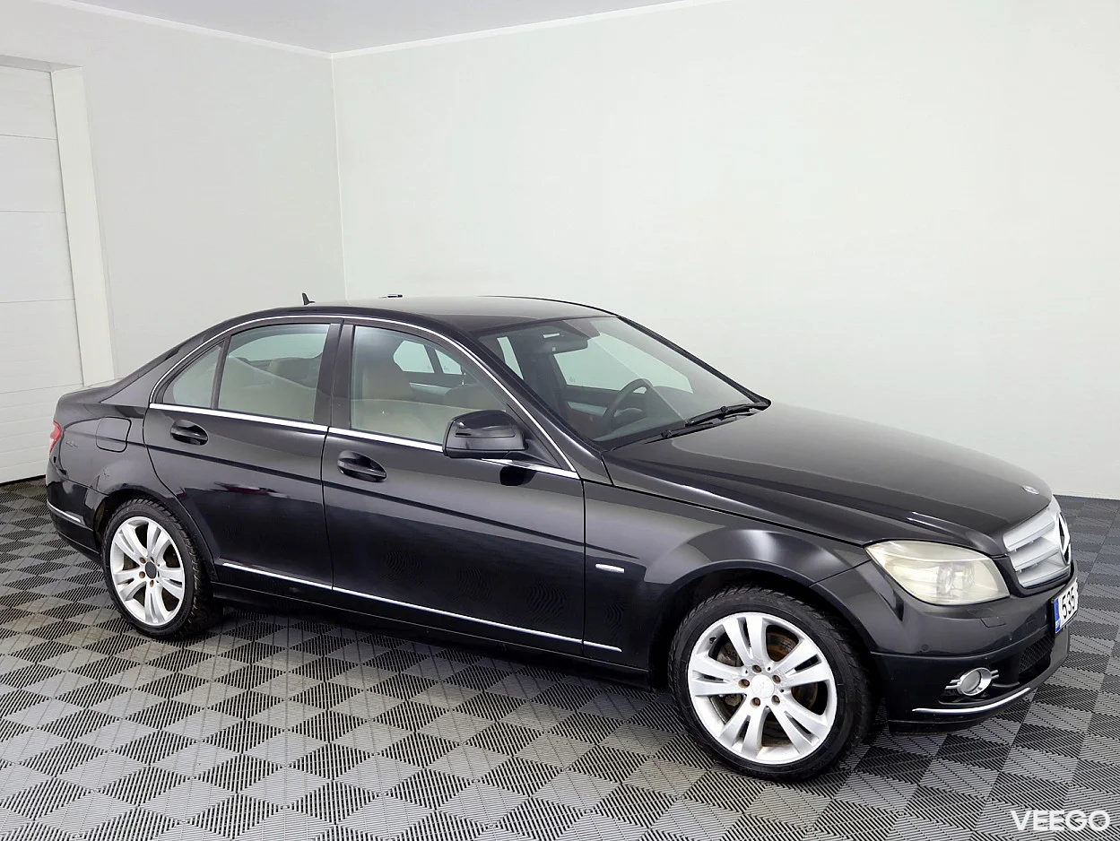 Mercedes-Benz C220 2.1 125kW