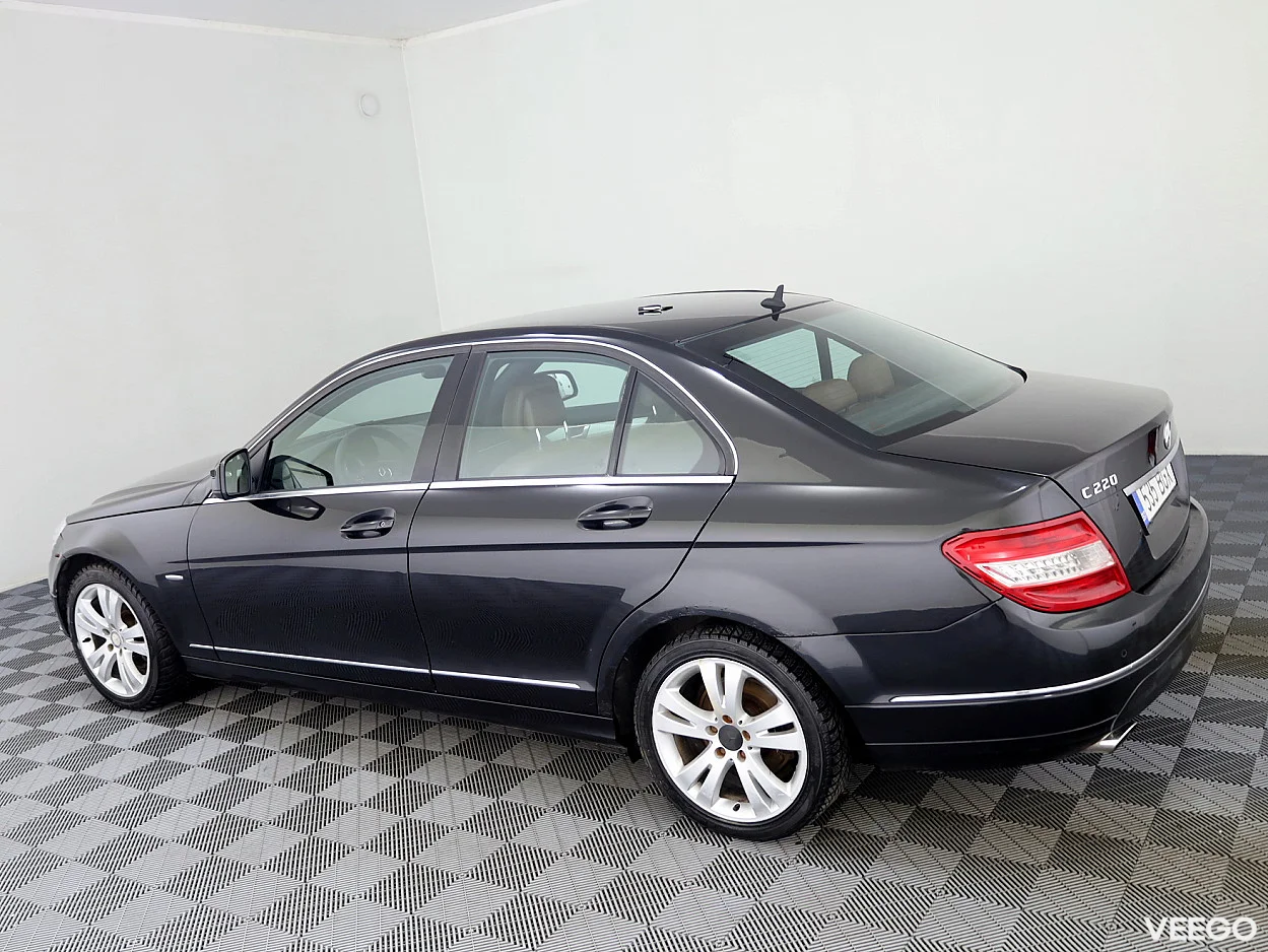 Mercedes-Benz C220 2.1 125kW