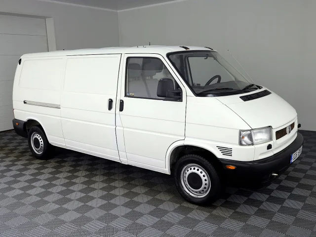Image of Volkswagen Transporter 2.5 65kW