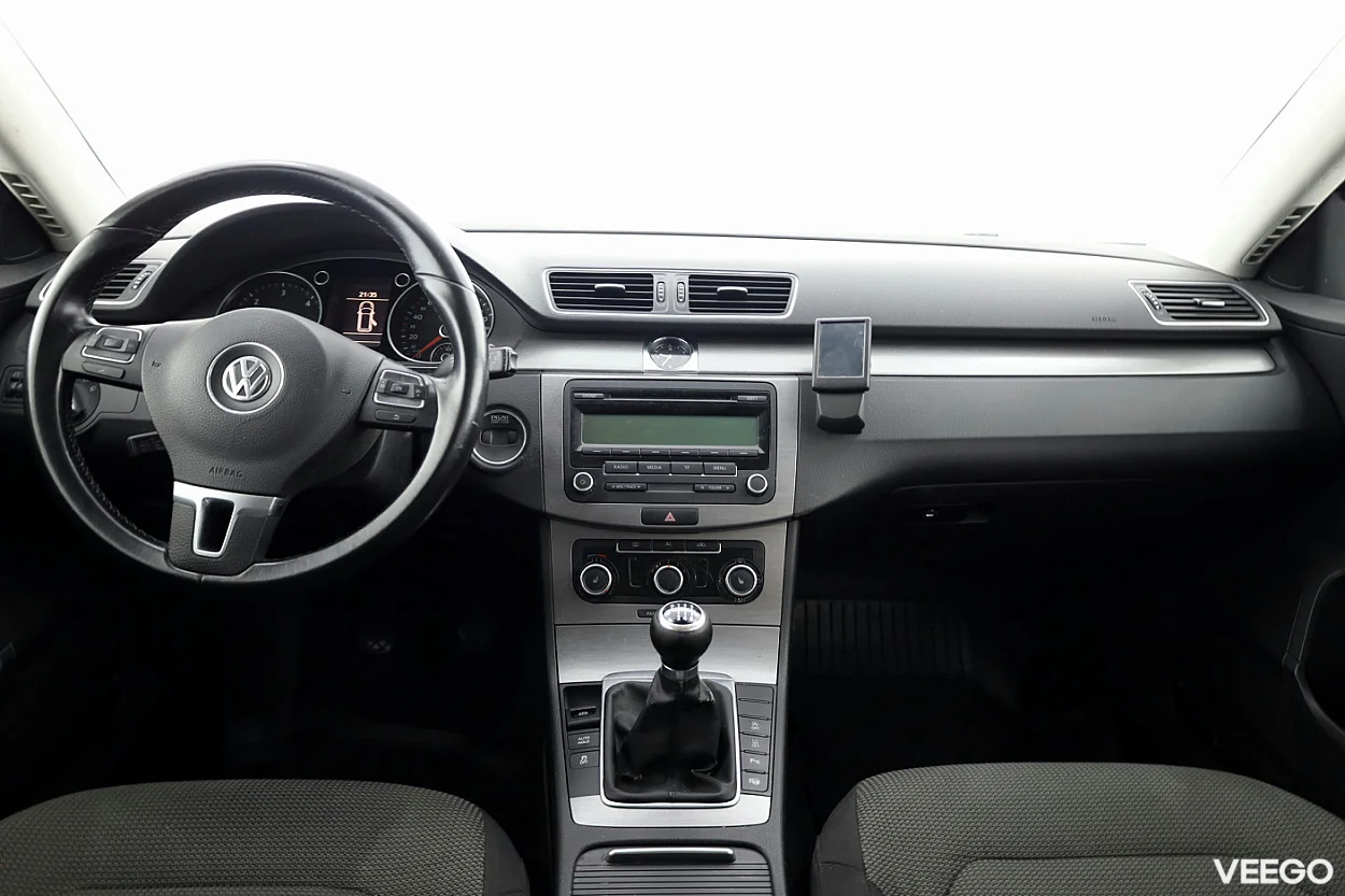 Volkswagen Passat 1.6 77kW