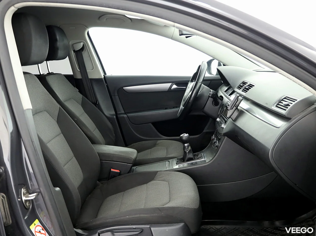 Volkswagen Passat 1.6 77kW