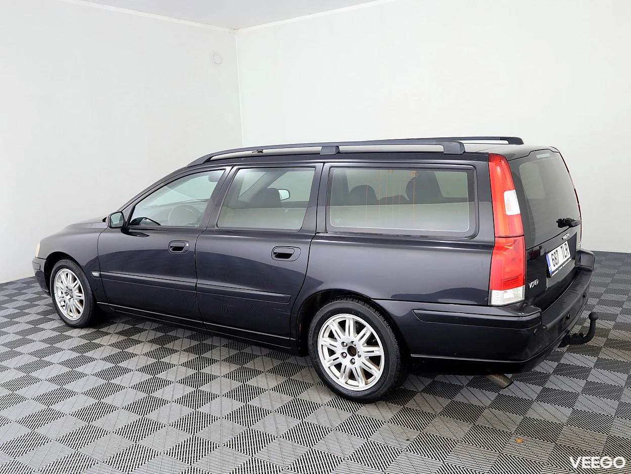 Volvo V70 2.4 121kW