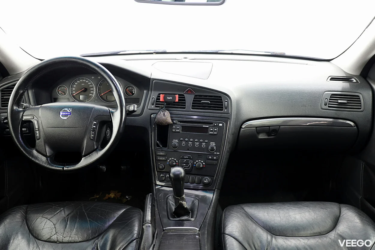 Volvo V70 2.4 121kW