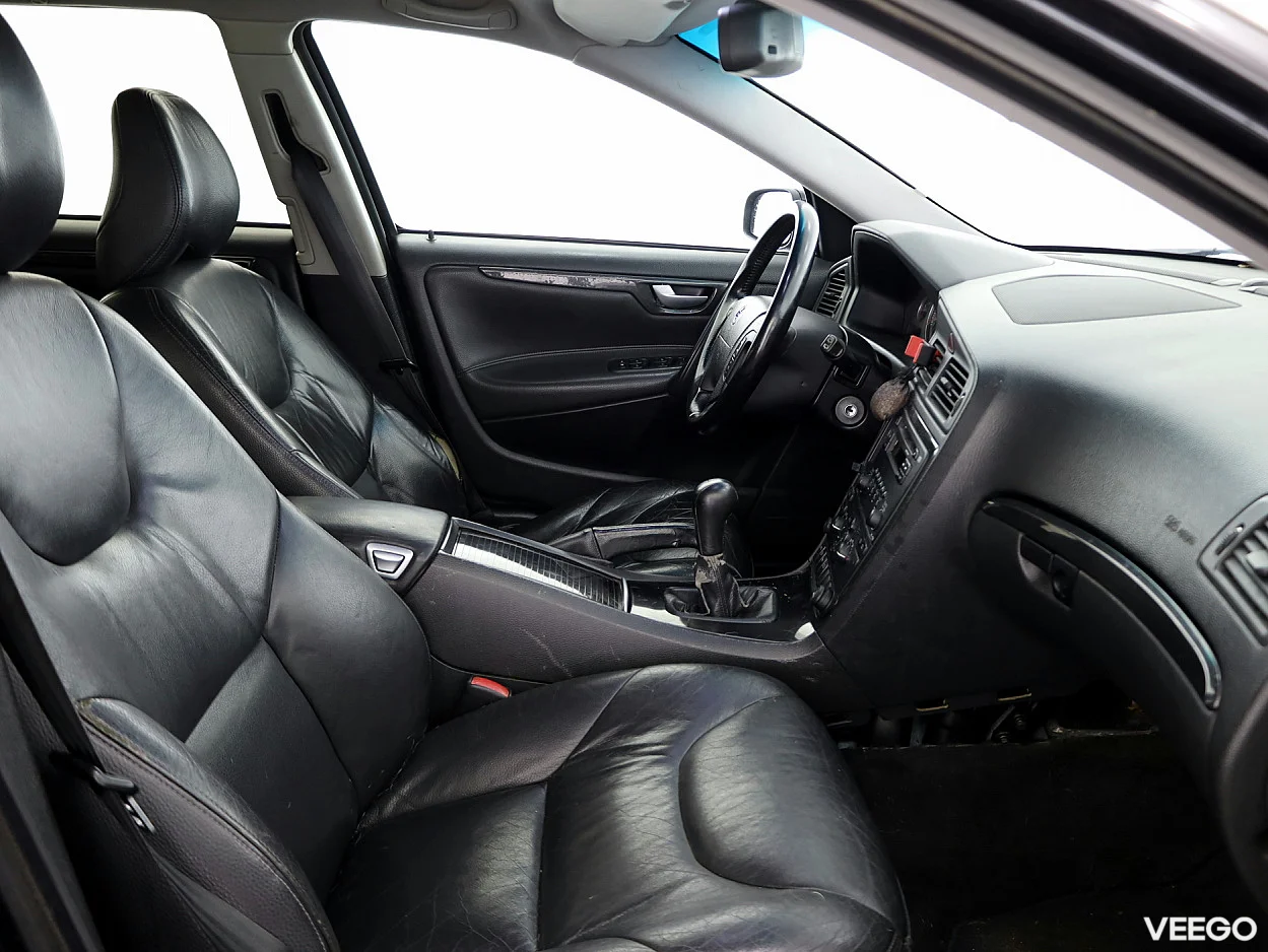 Volvo V70 2.4 121kW