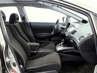 Honda Civic 1.8 104kW thumbnail