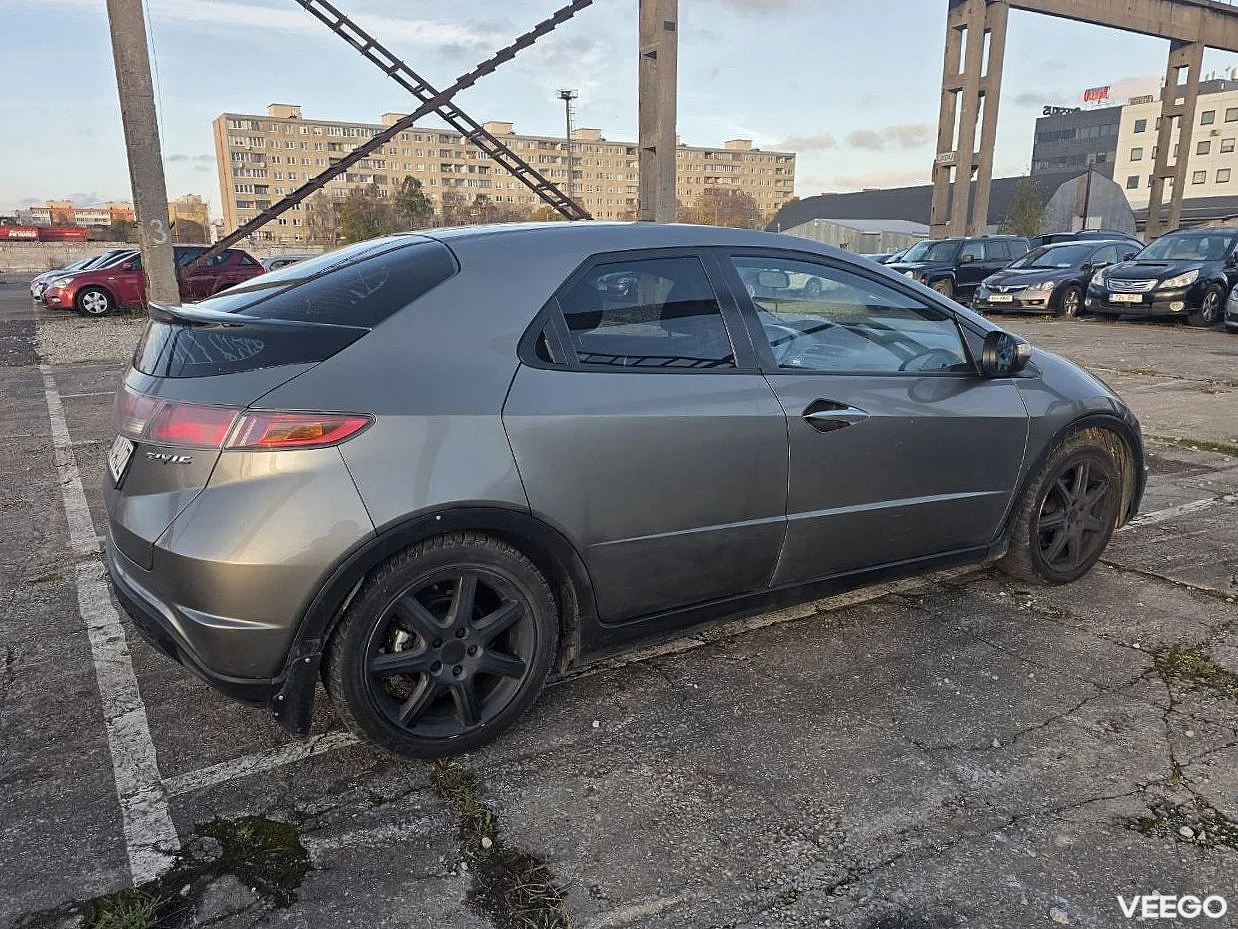Honda Civic 1.3 61kW