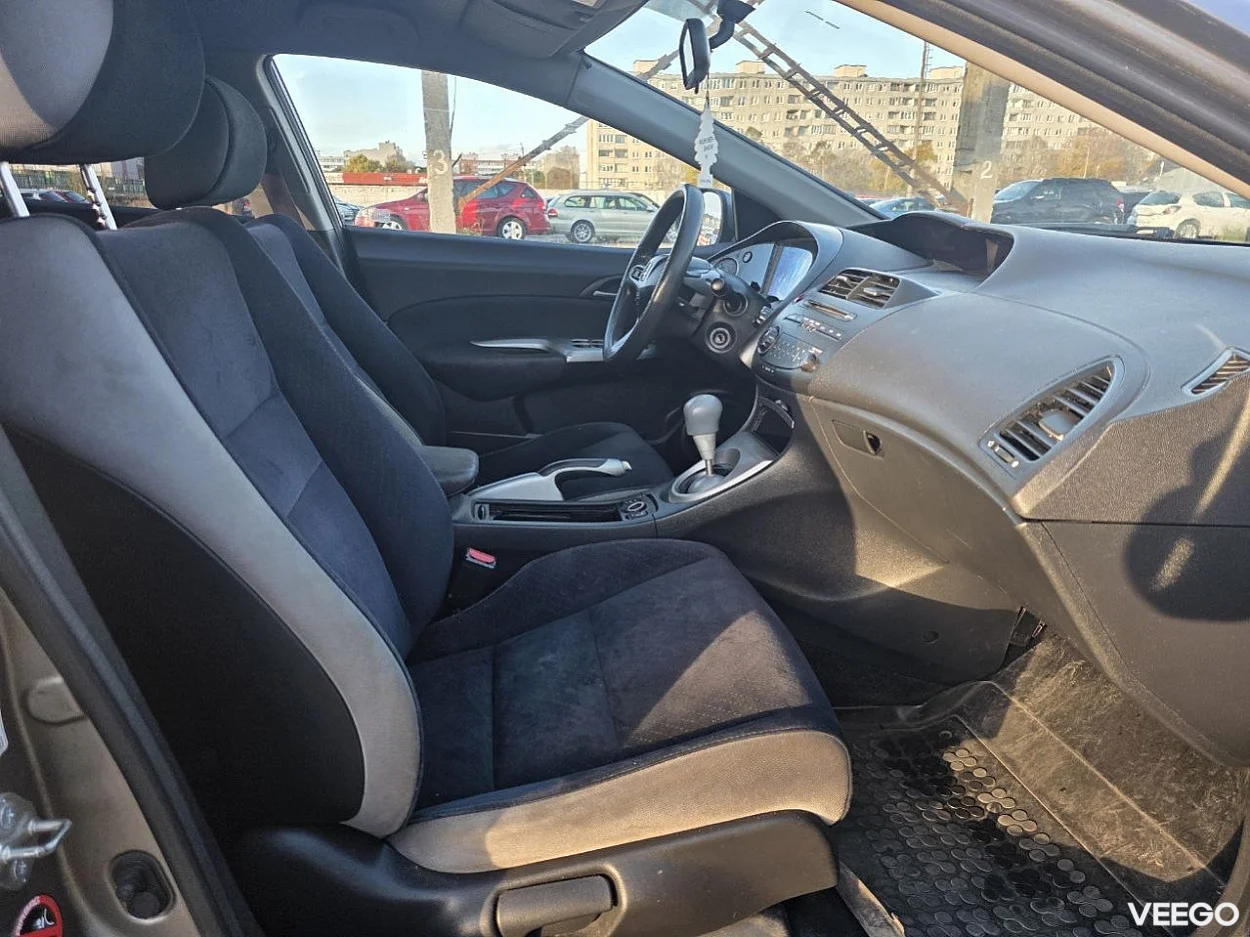 Honda Civic 1.3 61kW