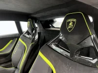 Lamborghini Huracan Tecnica 470kW thumbnail