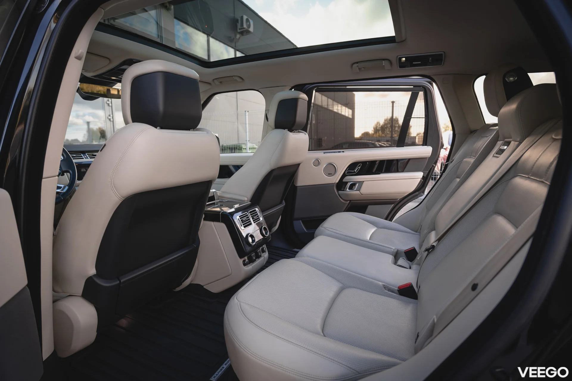 Land Rover Range Rover Vogue LWB 3 202kW