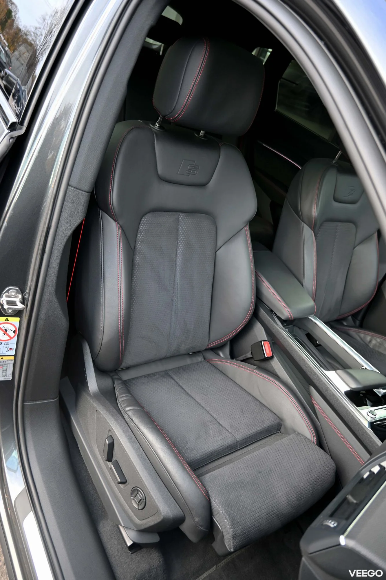 Audi Q8 e-tron QUATTRO B&O 2XS-LINE SAFETY PRO FULL 300kW