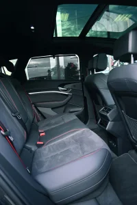 Audi Q8 e-tron QUATTRO B&O 2XS-LINE SAFETY PRO FULL 300kW thumbnail