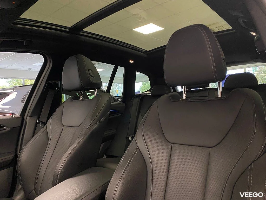 BMW iX3 Sportstolar Rattvärme Backkamera Drag *MOMS* 0kW