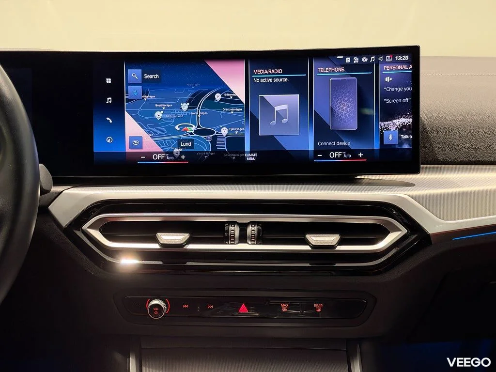 BMW i4 eDrive40 Adpt farth Sportstolar Rattv Drag Hifi 0kW