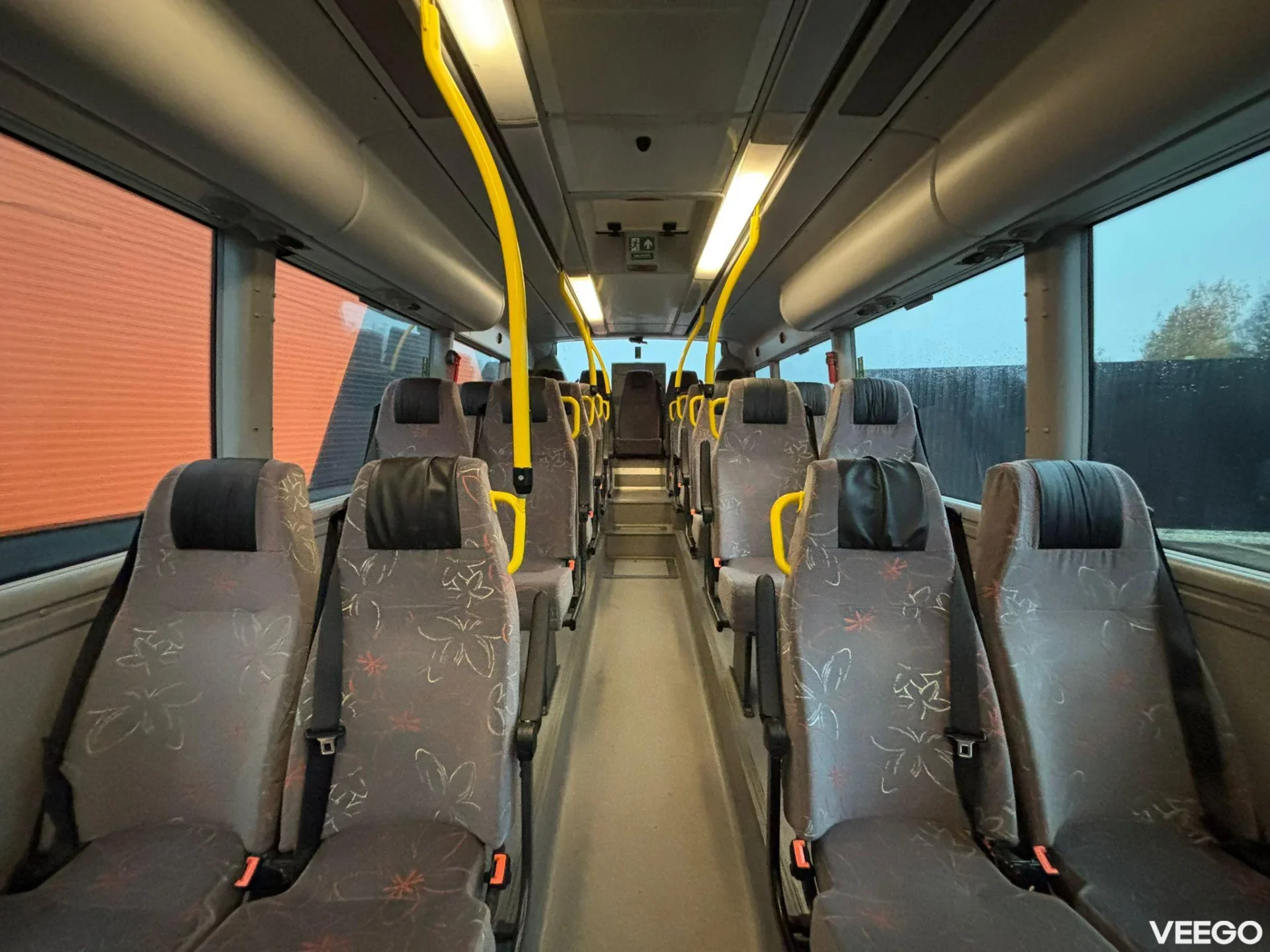 Scania K 320 40 SEATS / AC / AUXILIARY HEATER / WHEELCHAIR RAMP 235kW