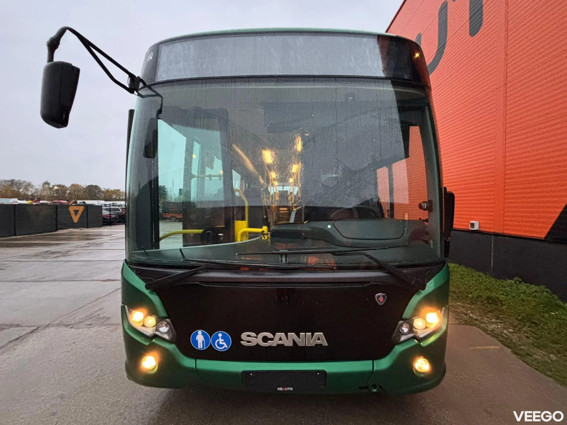 Scania K 320 40 SEATS / AC / AUXILIARY HEATER / WHEELCHAIR RAMP 235kW