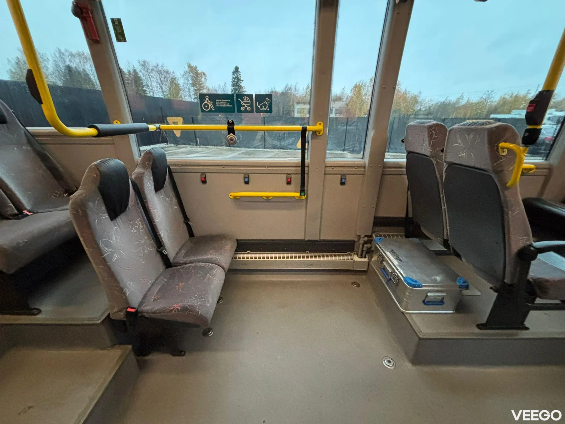 Scania K 320 40 SEATS / AC / AUXILIARY HEATER / WHEELCHAIR RAMP 235kW