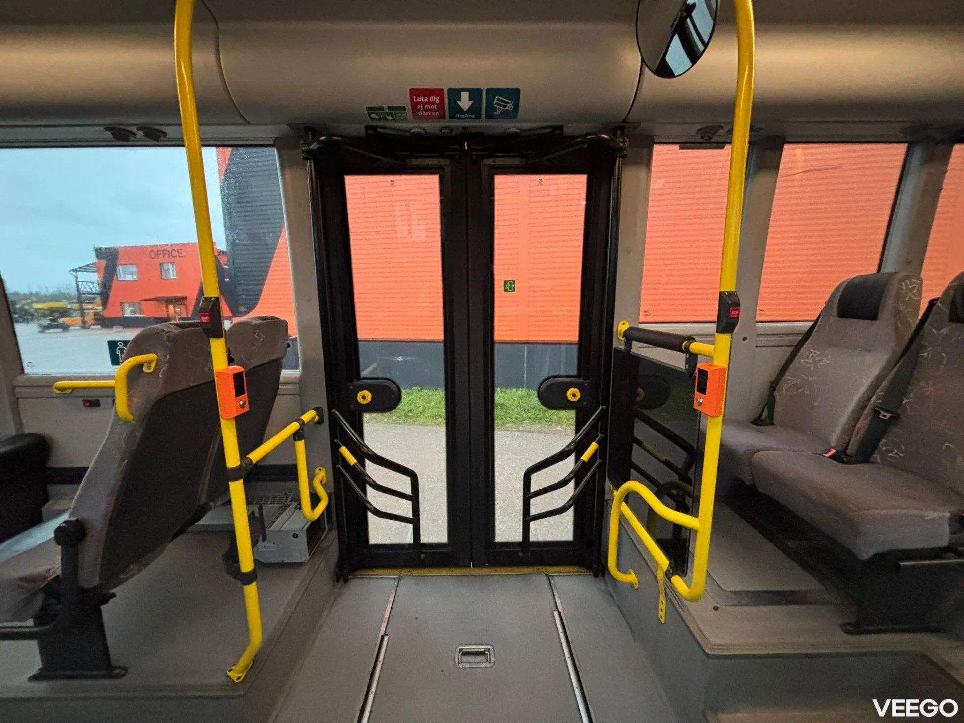 Scania K 320 40 SEATS / AC / AUXILIARY HEATER / WHEELCHAIR RAMP 235kW