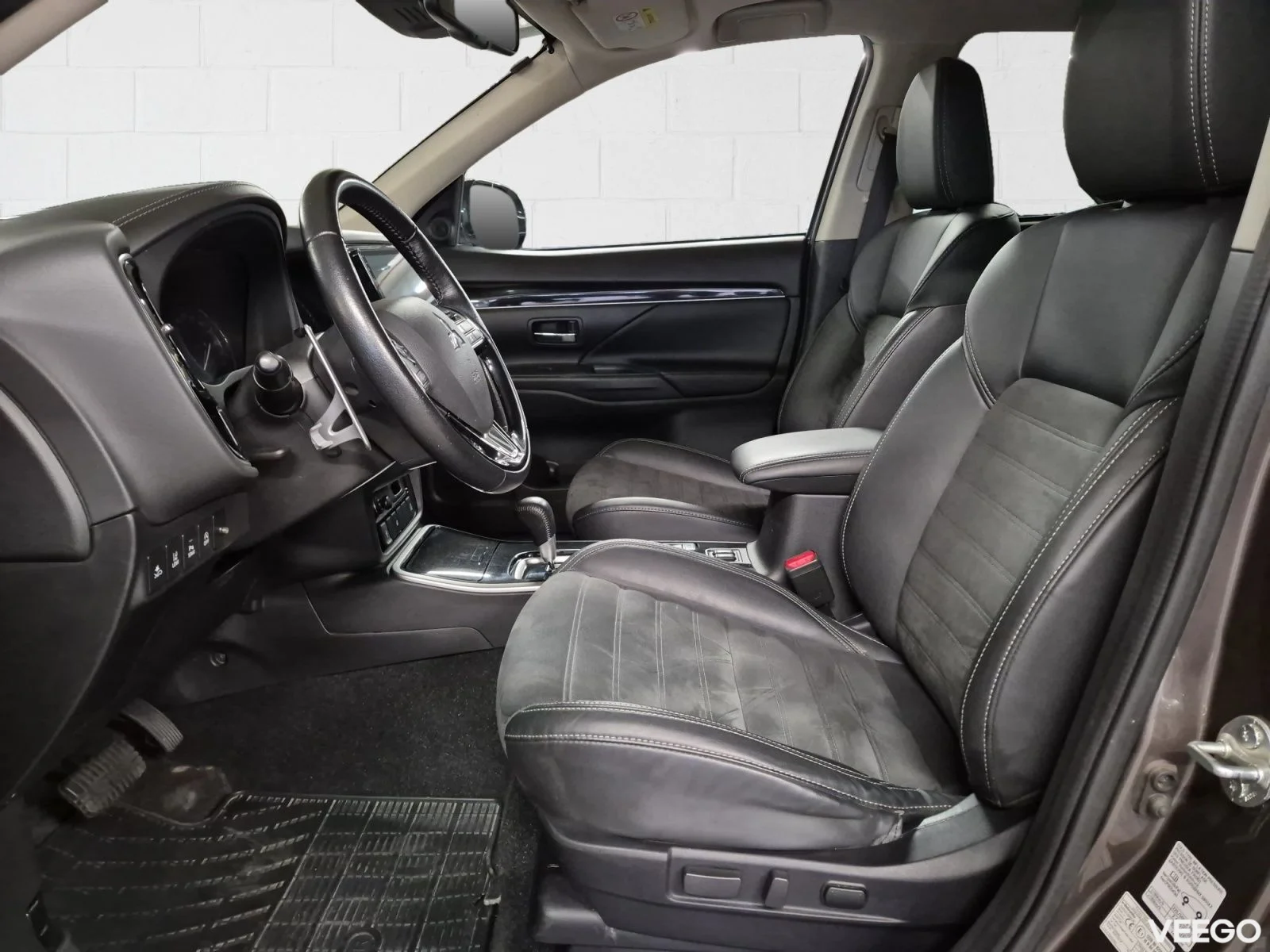 Mitsubishi Outlander Intense 4WD 2 110kW
