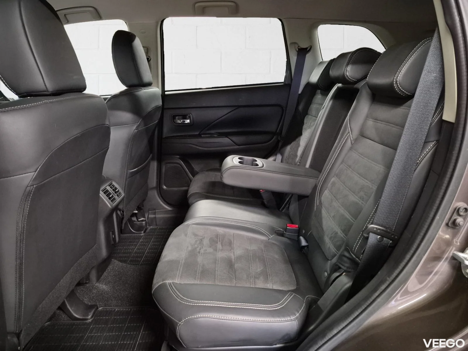 Mitsubishi Outlander Intense 4WD 2 110kW