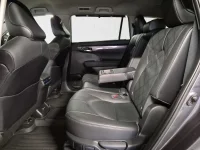 Toyota Highlander Premium AWD 2.5 140kW thumbnail