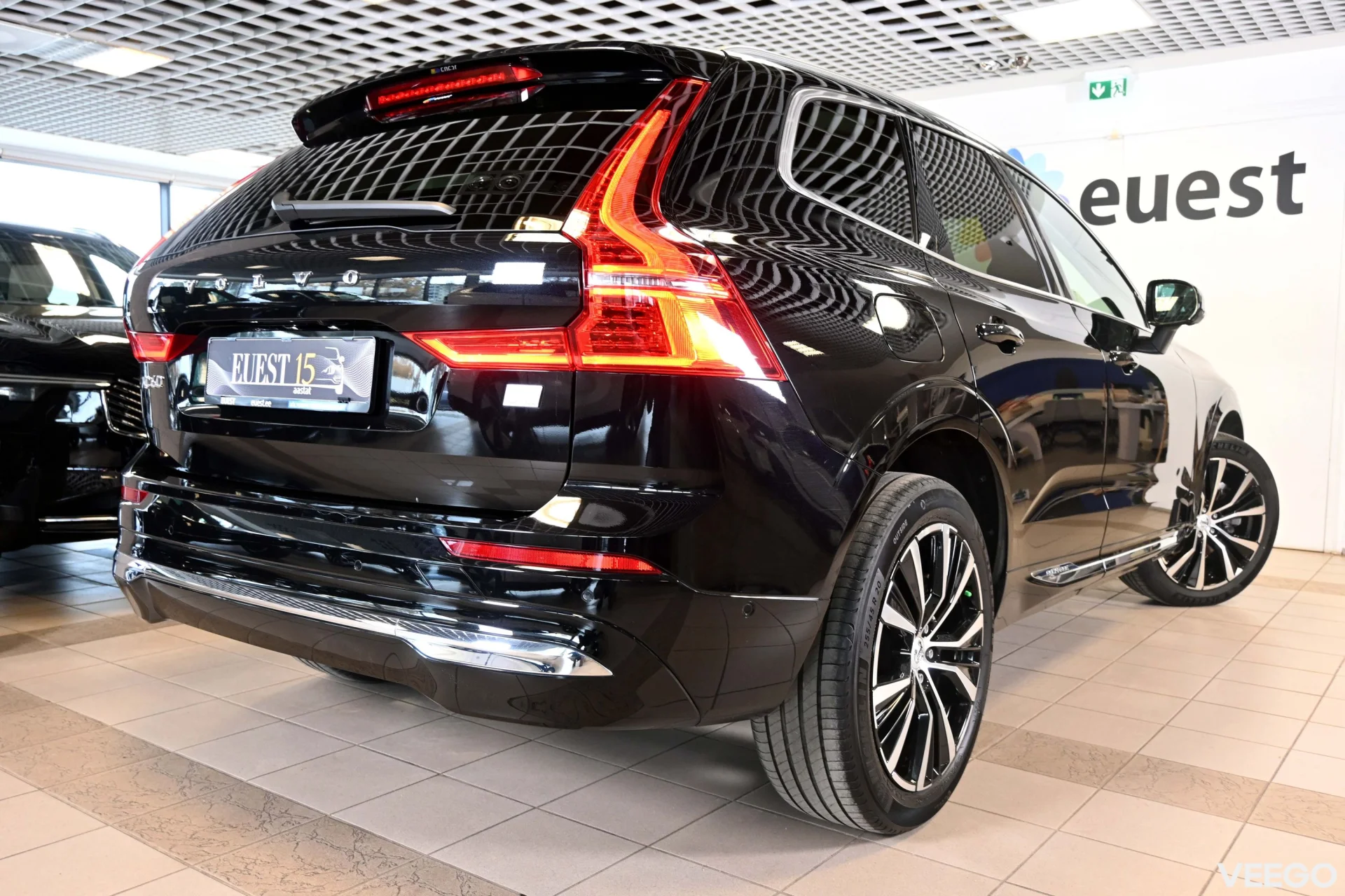 Volvo XC60 AWD H&K ULTIMATE BRIGHT XENIUM INTELLI SAFE 2 335kW