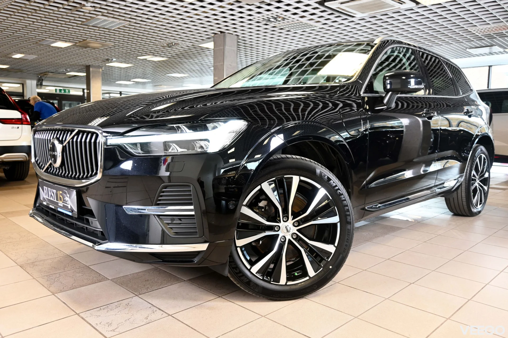 Volvo XC60 AWD H&K ULTIMATE BRIGHT XENIUM INTELLI SAFE 2 335kW