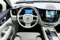 Volvo XC60 AWD H&K ULTIMATE BRIGHT XENIUM INTELLI SAFE 2 335kW thumbnail
