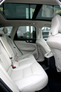 Volvo XC60 AWD H&K ULTIMATE BRIGHT XENIUM INTELLI SAFE 2 335kW thumbnail