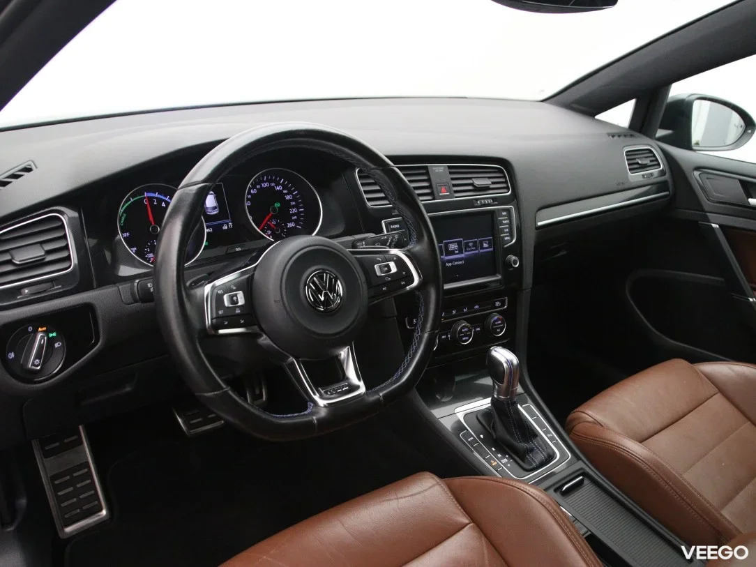 Volkswagen Golf 1.4 110kW