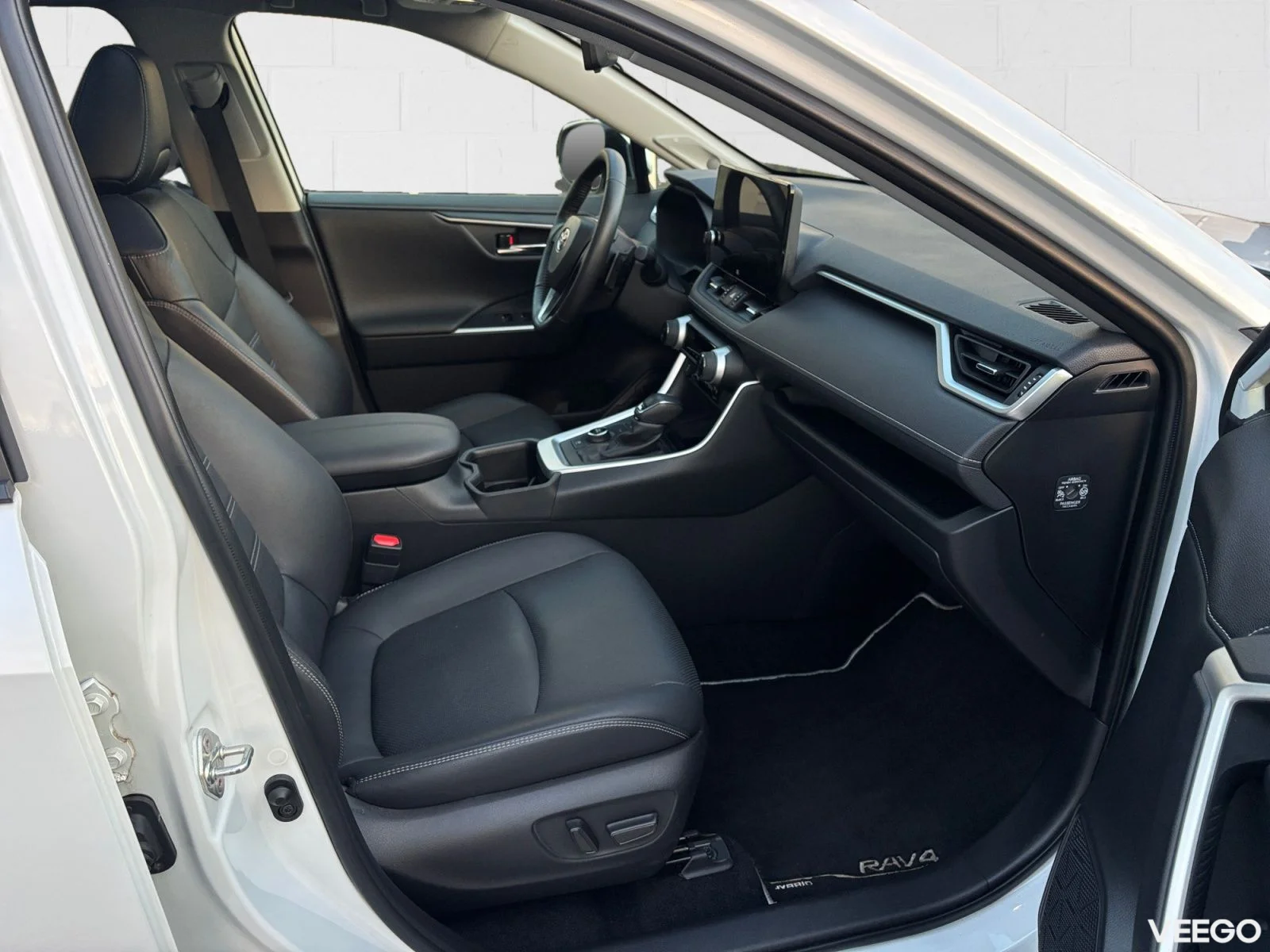 Toyota RAV4 Premium Plus 2.5 131kW