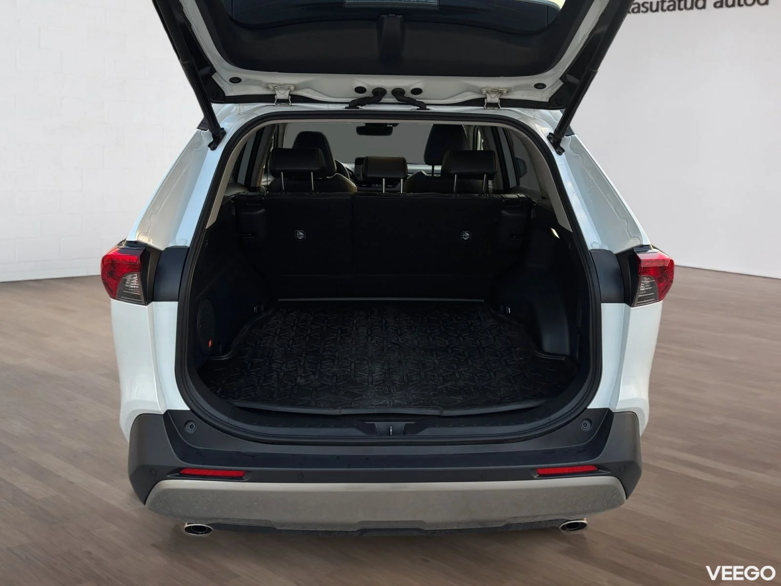Toyota RAV4 Premium Plus 2.5 131kW