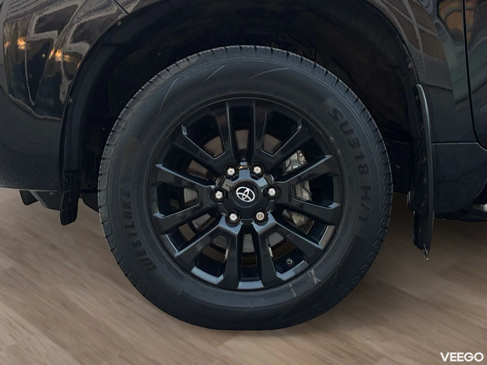Toyota Land Cruiser N1G Black Edition 150kW
