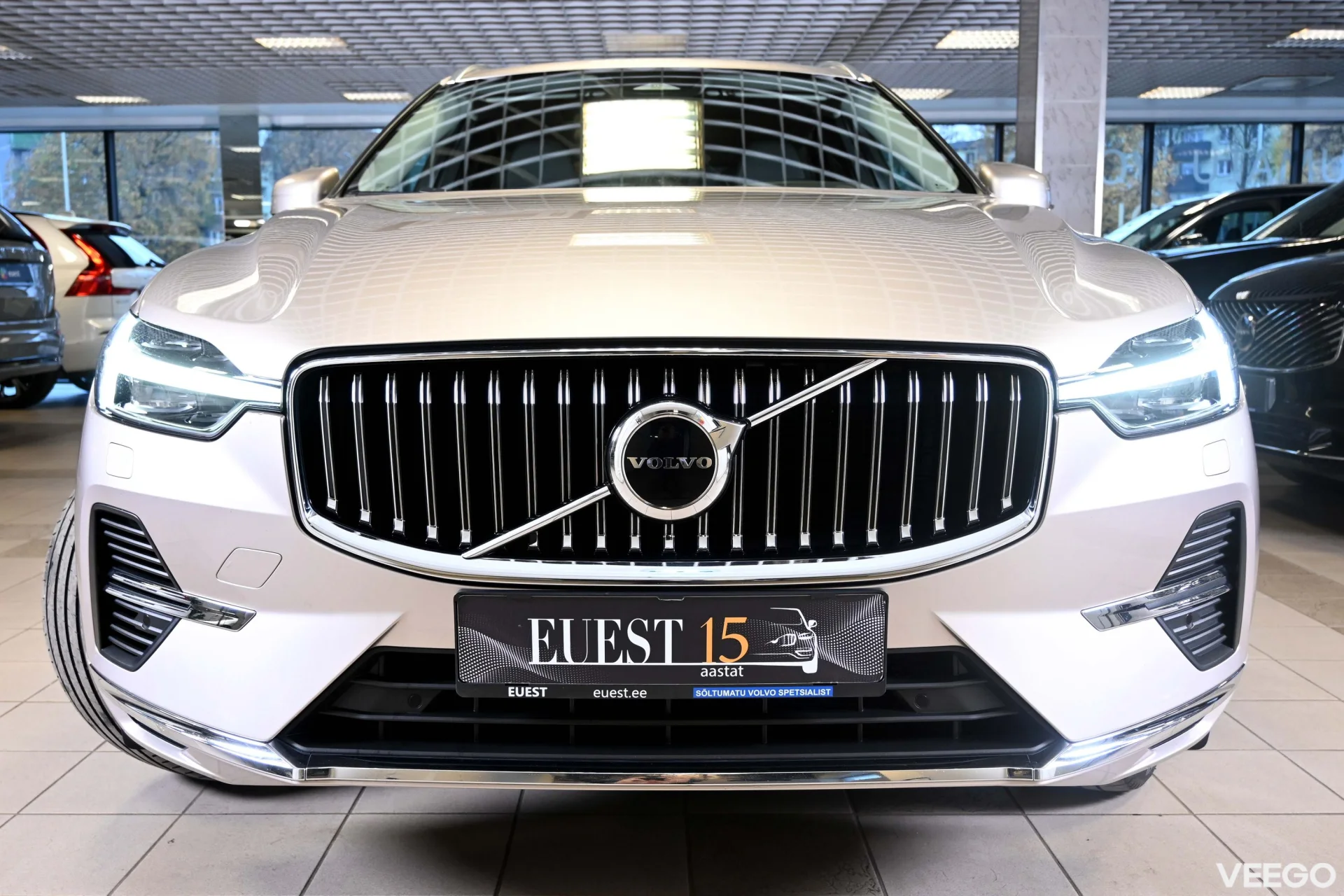 Volvo XC60 AWD T8 H&K ULTIMATE BRIGHT XENIUM INTELLI SAFE MY2024 2 335kW