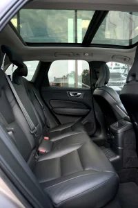 Volvo XC60 AWD T8 H&K ULTIMATE BRIGHT XENIUM INTELLI SAFE MY2024 2 335kW thumbnail