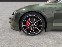 Porsche Taycan 4S 571HK /PTS /Pano /Bose /Clubinteriör 420kW