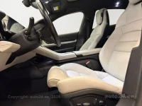 Porsche Taycan Cross Turismo 4 350kW thumbnail