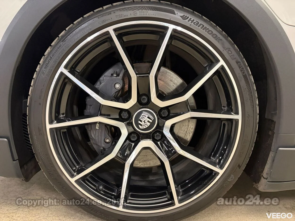 Porsche Taycan Cross Turismo 4 350kW