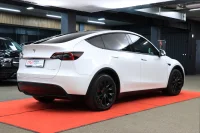 Tesla Model Y 0.0 378kW thumbnail