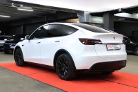 Tesla Model Y 0.0 378kW thumbnail