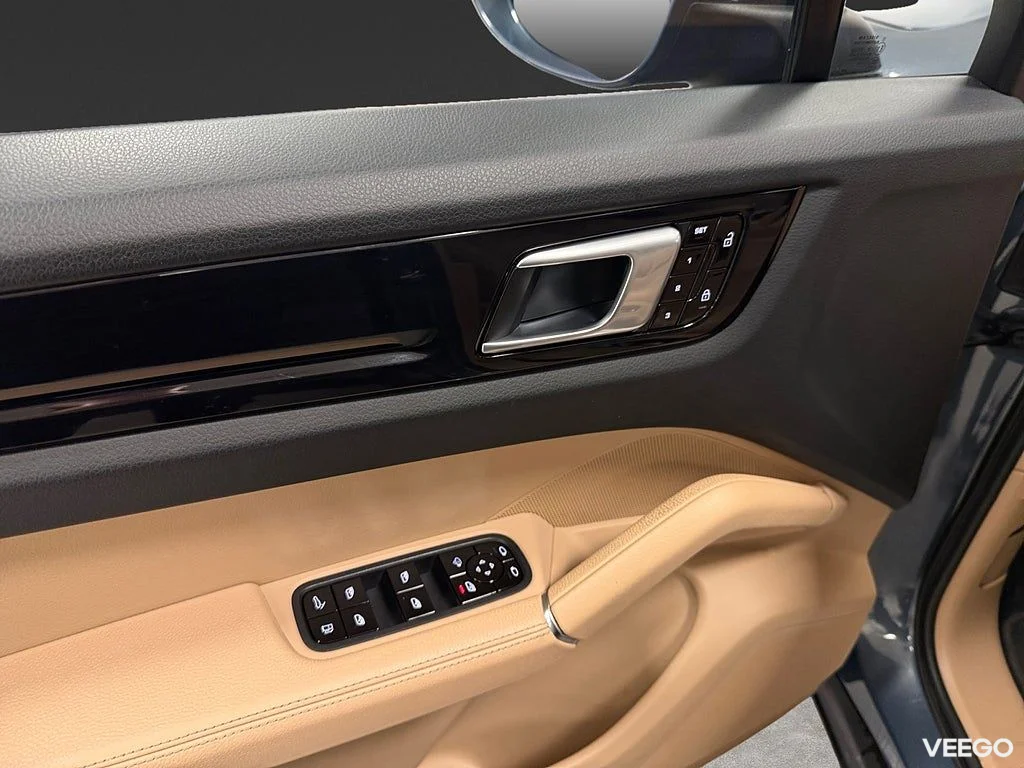 Porsche Cayenne E-Hybrid Coupé 462HK/Sportavgas/14-Vägs/Drag 340kW