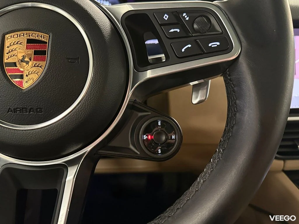 Porsche Cayenne E-Hybrid Coupé 462HK/Sportavgas/14-Vägs/Drag 340kW