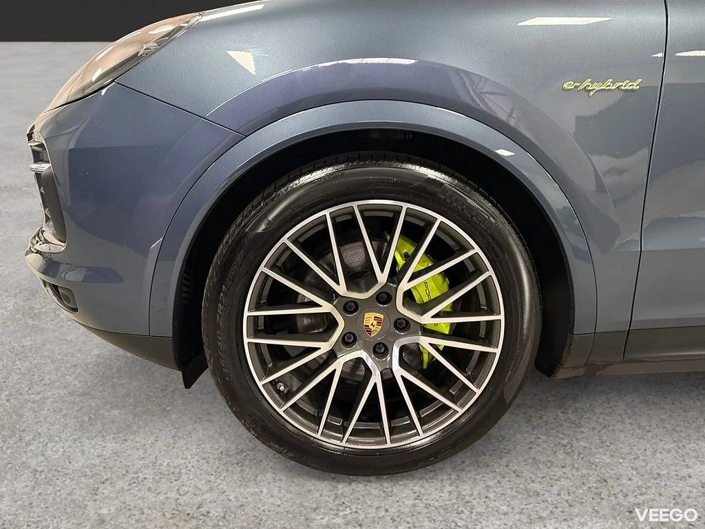 Porsche Cayenne E-Hybrid Coupé 462HK/Sportavgas/14-Vägs/Drag 340kW