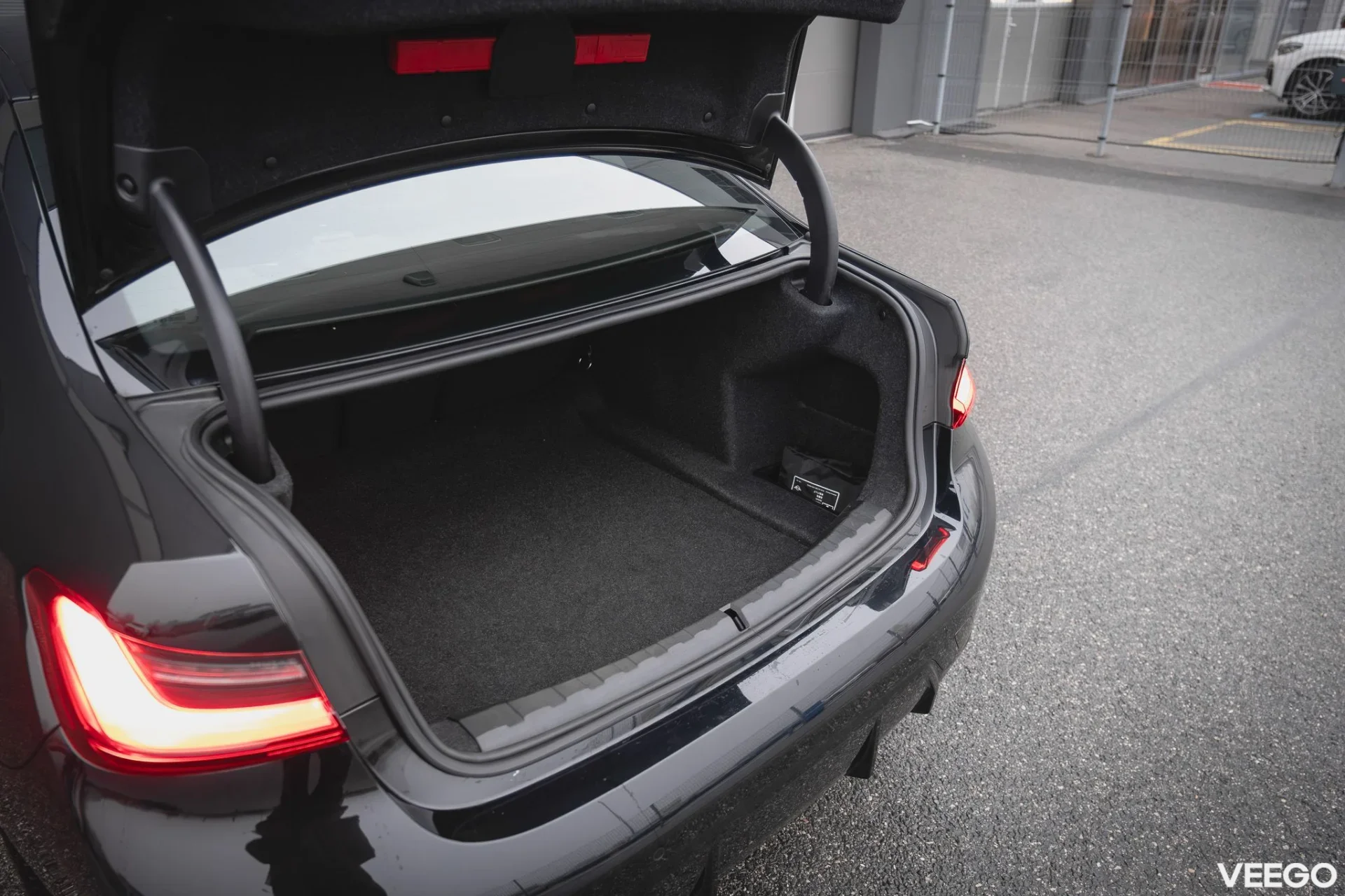 BMW 320 d xDrive MHEV M-Sportpakett 2 140kW