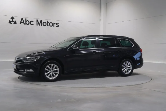 Image of Volkswagen Passat  R-Line 4Motion Comfortline TDi 2 110kW