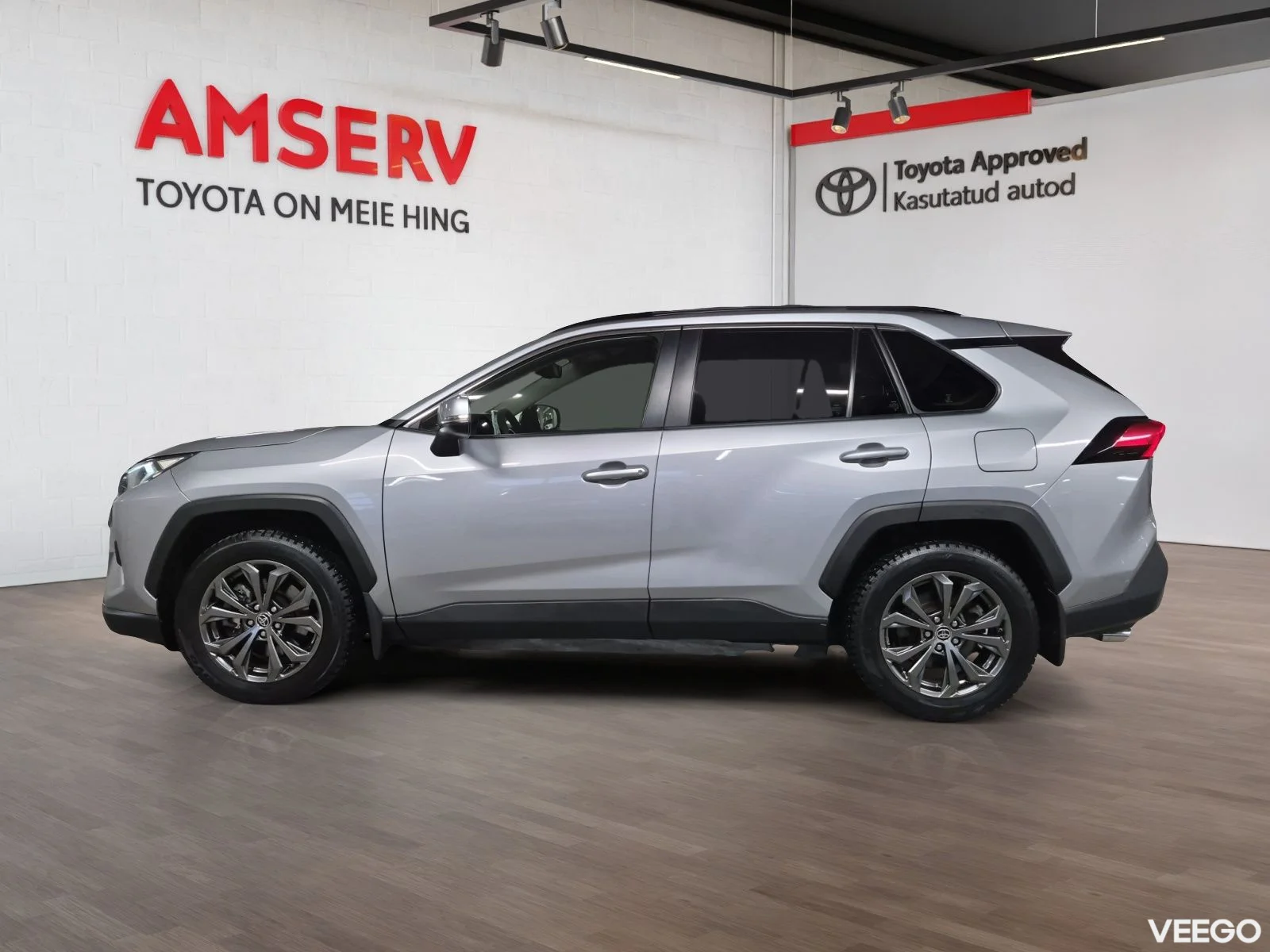 Toyota RAV4 Luxury Plus 2 129kW