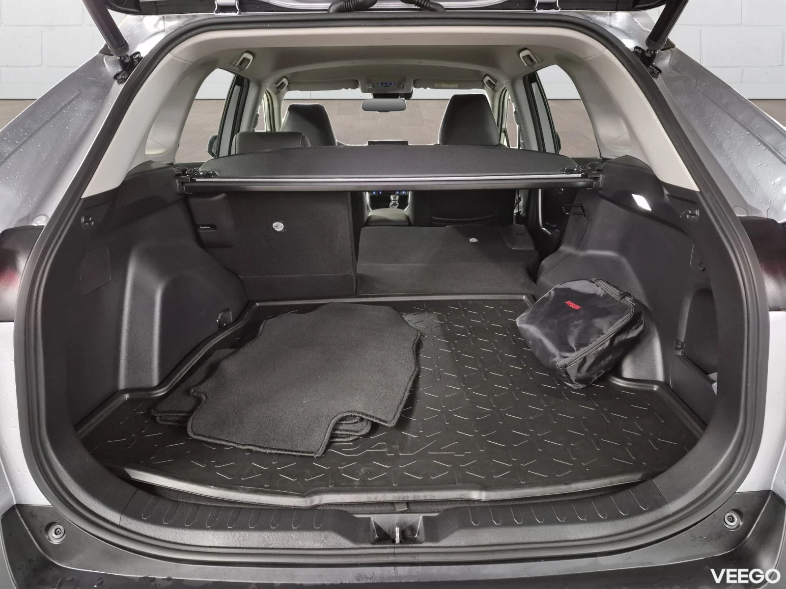 Toyota RAV4 Luxury Plus 2 129kW
