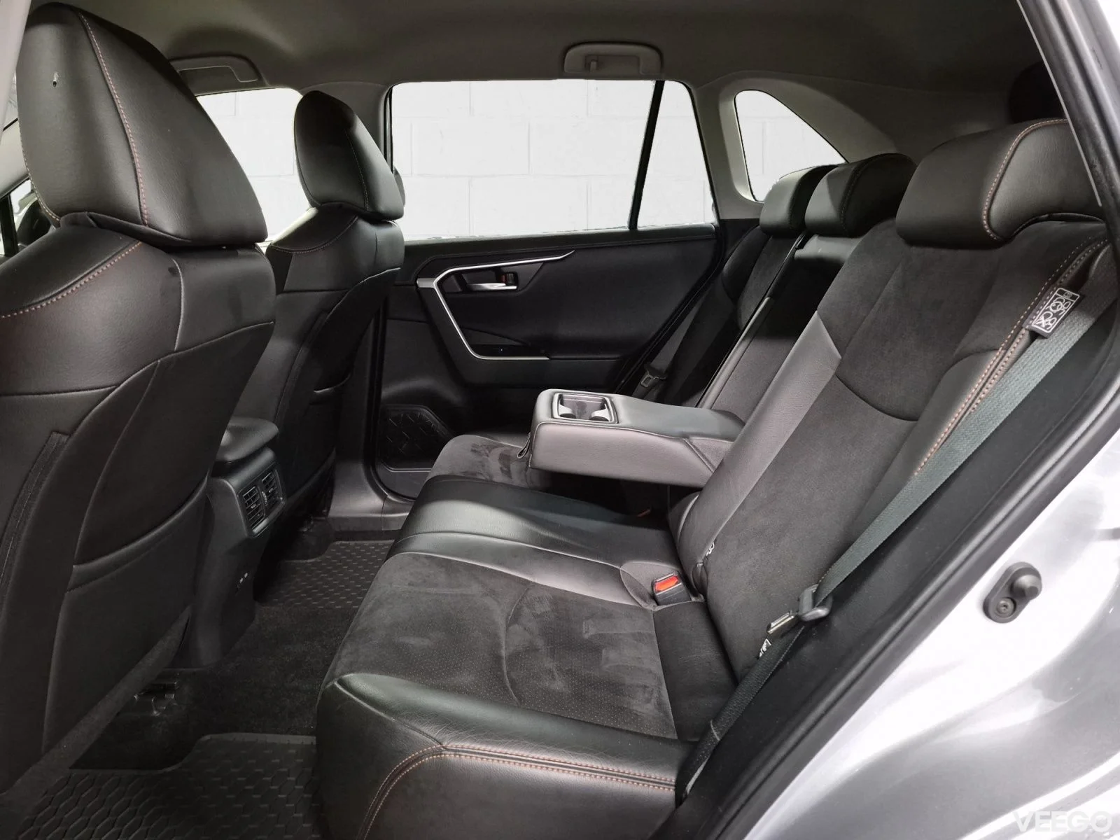 Toyota RAV4 Luxury Plus 2 129kW