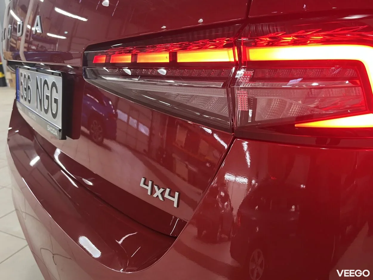 Skoda Superb HB L&K 4x4 2 142kW