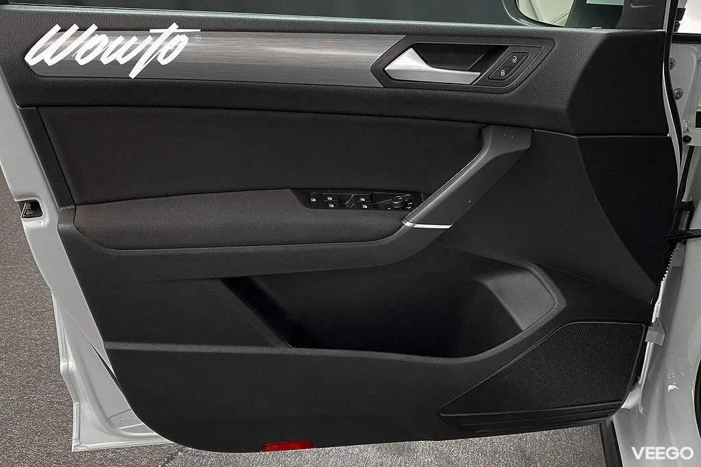 Volkswagen Touran 2.0 TDI DSG 150HK 7-Sits R-Line /Drag/Värm 110kW