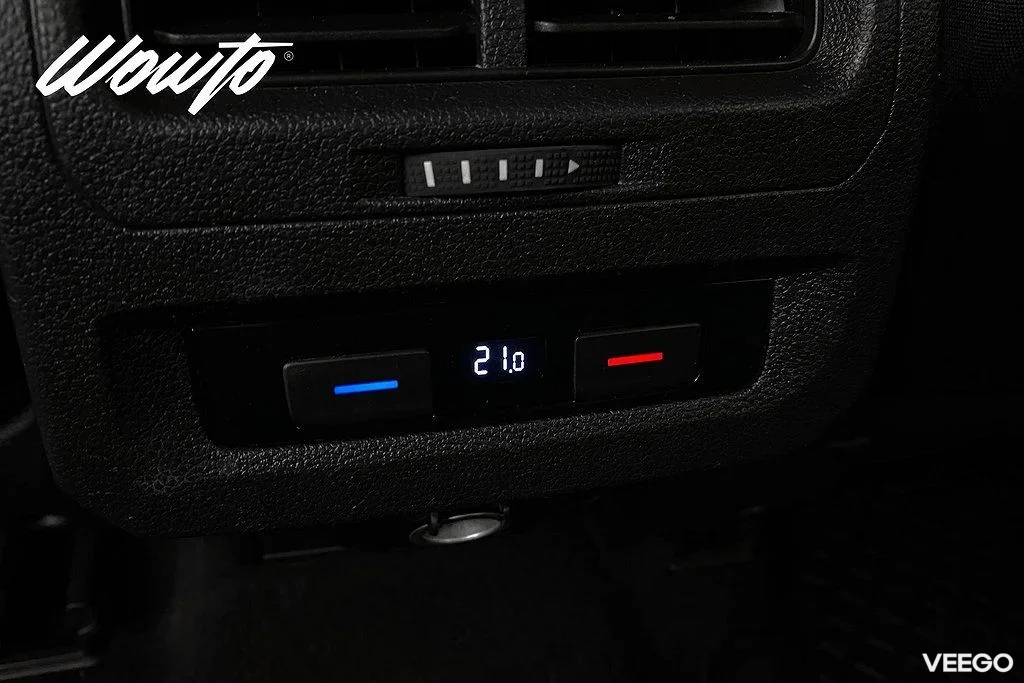 Volkswagen Touran 2.0 TDI DSG 150HK 7-Sits R-Line /Drag/Värm 110kW